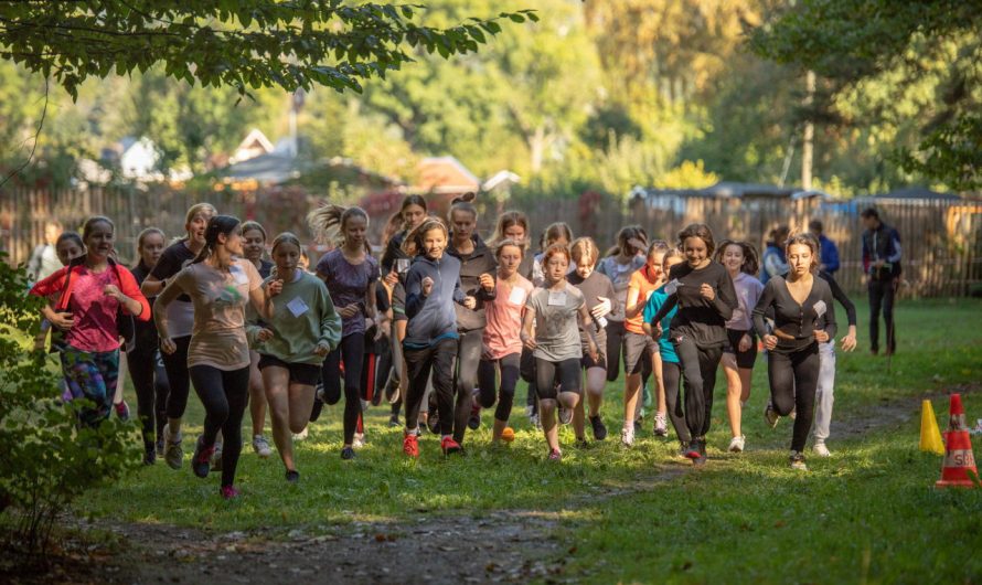 Crosslauf 2021 bei sonnigem Herbstwetter im Preißelpöhl