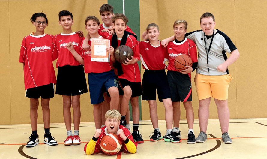 Basketballer der WK III ziehen souverän ins Regionalfinale ein