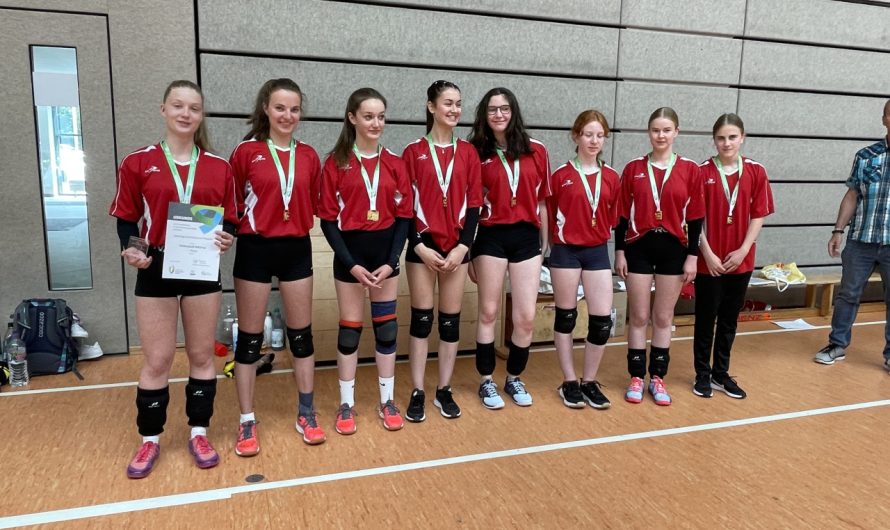 1. und 4. Platz bei den Vogtlandspielen für die Volleyballerinnen des Lessing-Gymnasiums