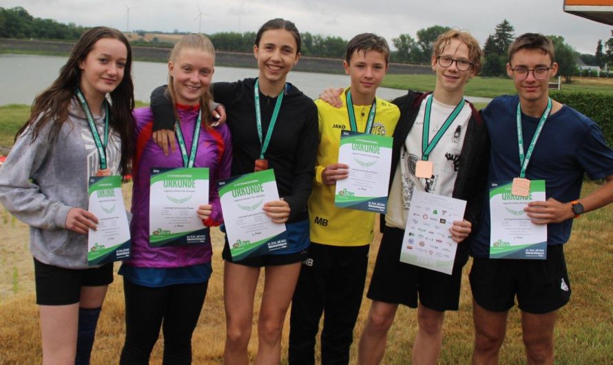 Zwei Einzelsiege, Silber und Bronze in der Mannschaft beim Regionalfinale im Triathlon