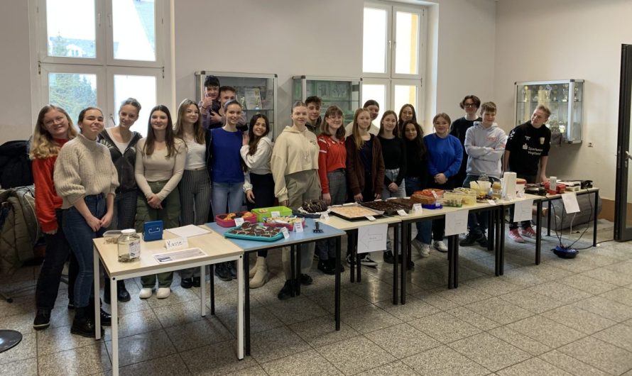 Kuchenbasar Kl. 9b – Erlös geht an Erdbebenopfer!