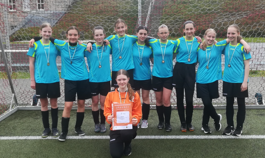 Fußballerinnen der WK III mit achtbarem 3. Platz beim Regionalfinale