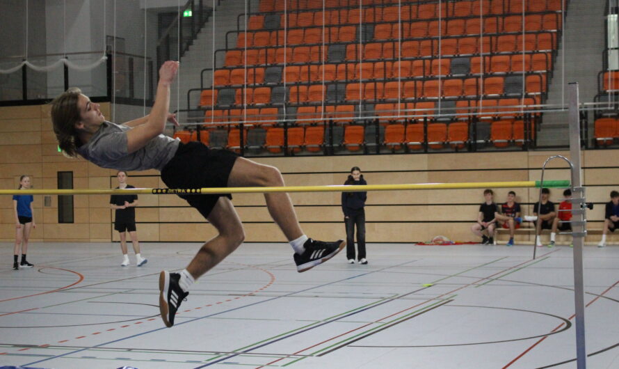 Schulmeisterschaft Hochsprung im neuen Sportforum