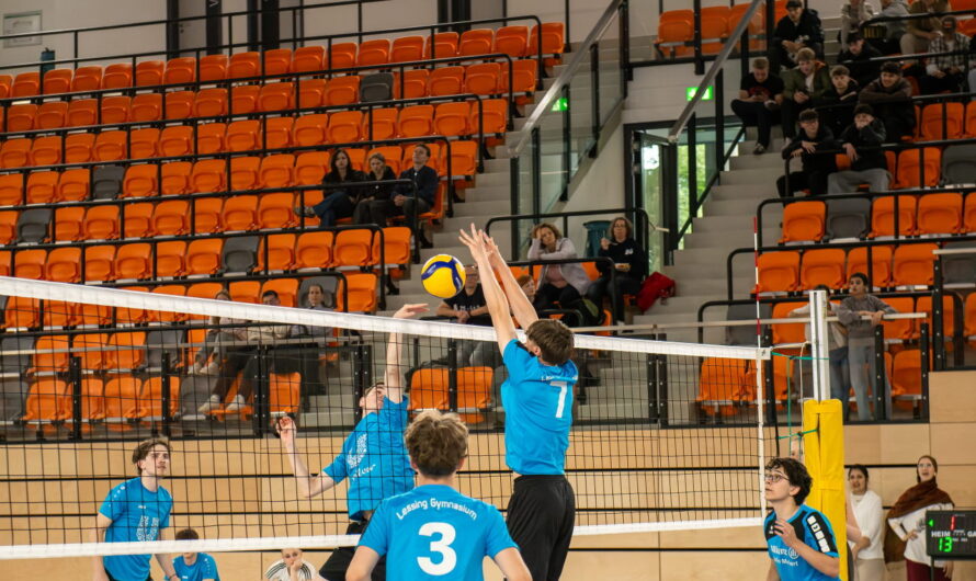 Erstes Volleyball-Derby begeistert Fans beider Gymnasien